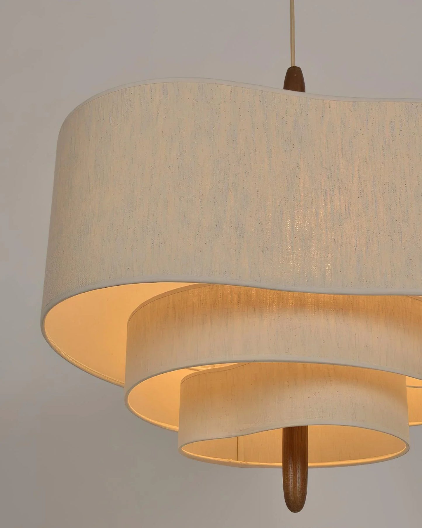 Elora Curve Hanglamp – Minimalistische Elegantie met Organische Vorm