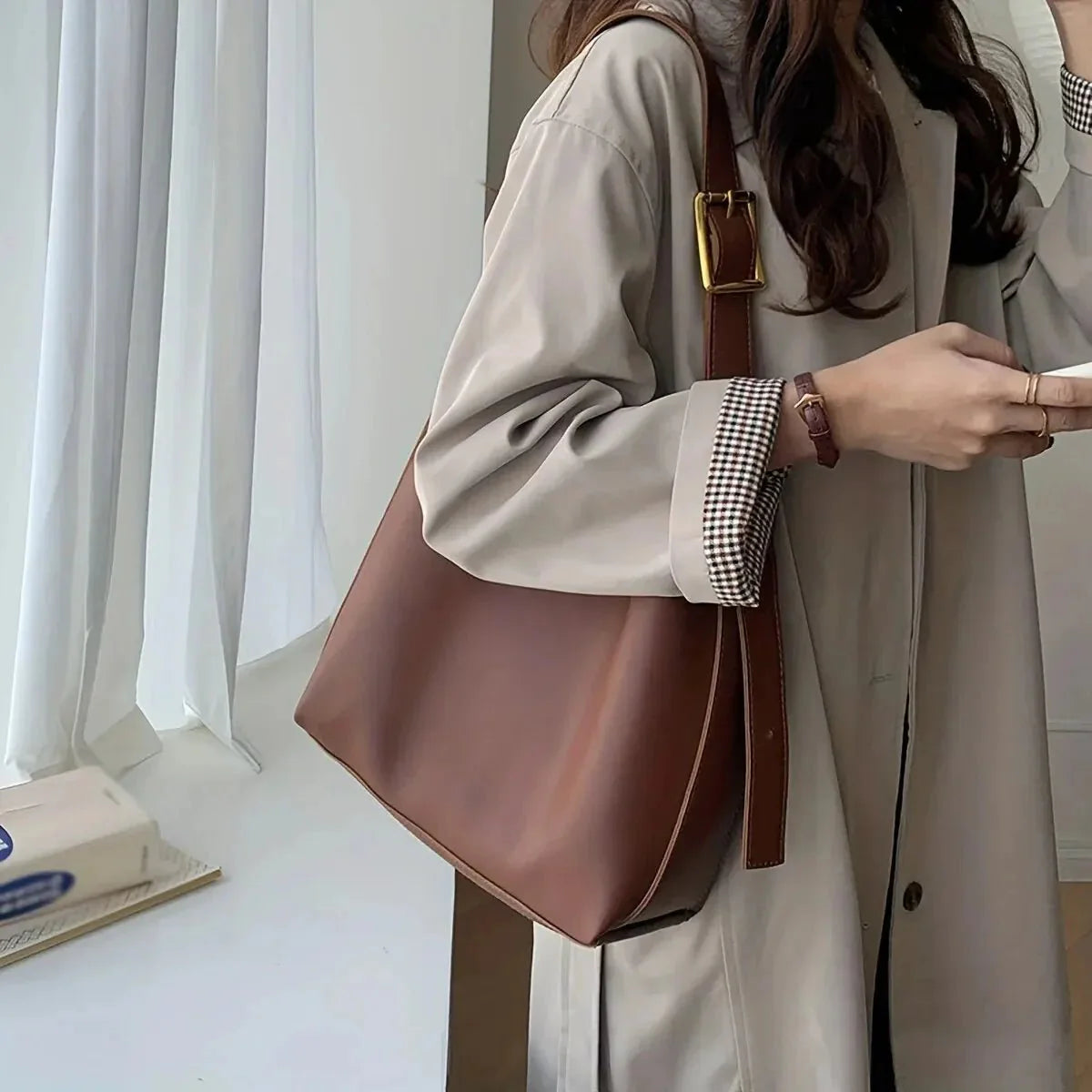 Minimalistische Handtas – Tijdloze Vegan Leren Dames Tas voor Werk, Stad & Vrije Tijd