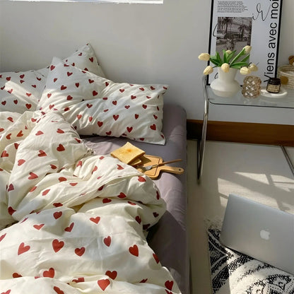 Dekbedovertrekset met Hartmotief – Katoen, Wit Design & Machinewasbaar | Beschikbaar in Meerdere Maten