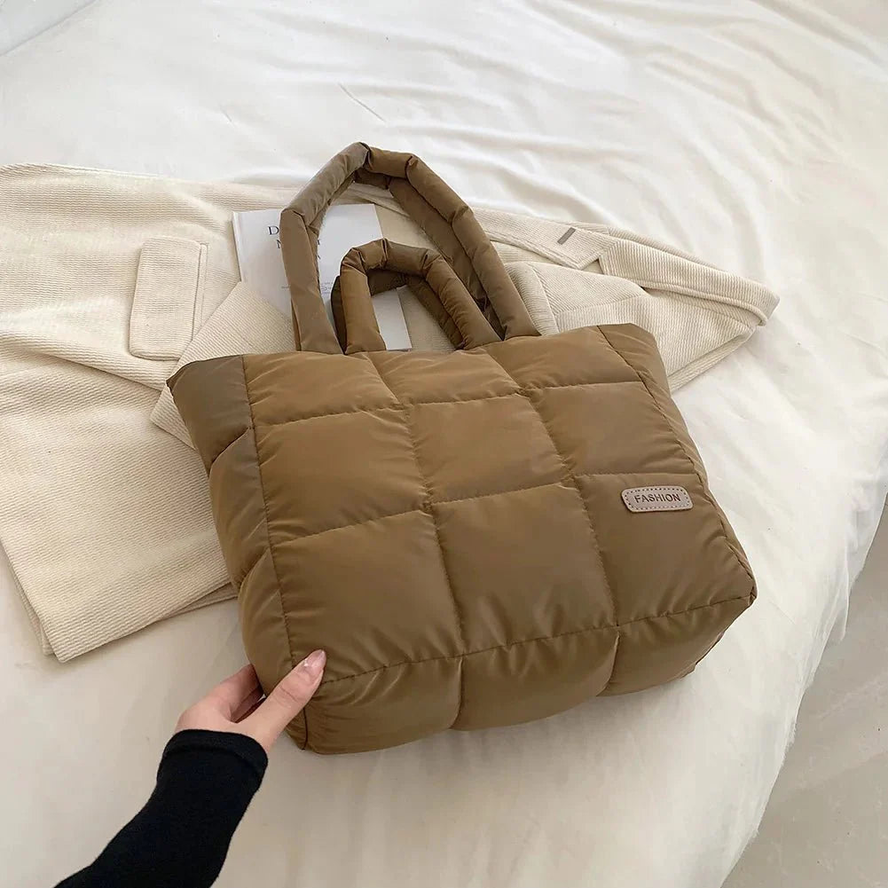 Gewatteerde Tote Tas – Luxe Nylon Dames Tas met Ruime Indeling & Tijdloos Design