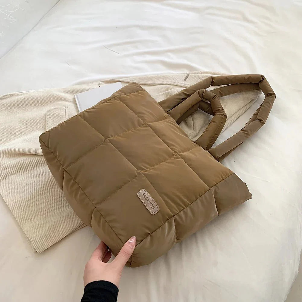 Gewatteerde Tote Tas – Luxe Nylon Dames Tas met Ruime Indeling & Tijdloos Design