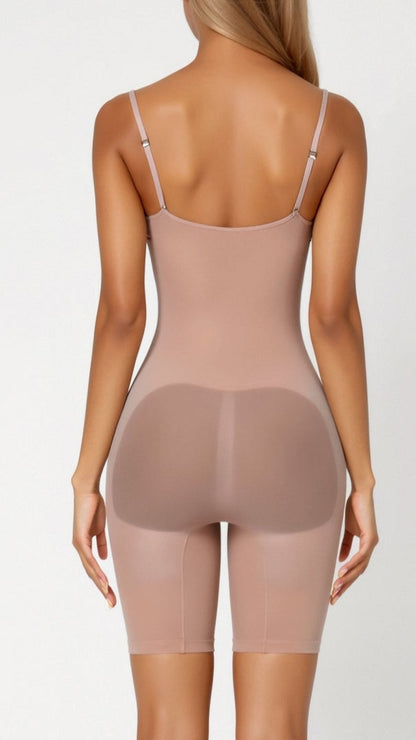 Core Sculpting Bodysuit tot halverwege de dij met gerichte shaping