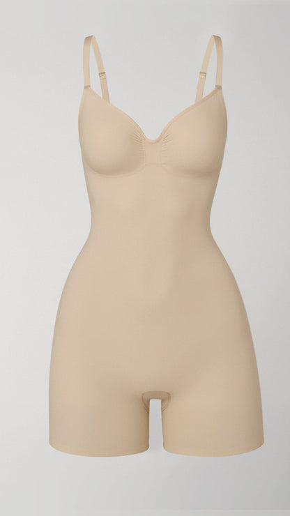 Chique bodysuit tot halverwege de dij met een strakke, figuurvriendelijke pasvorm