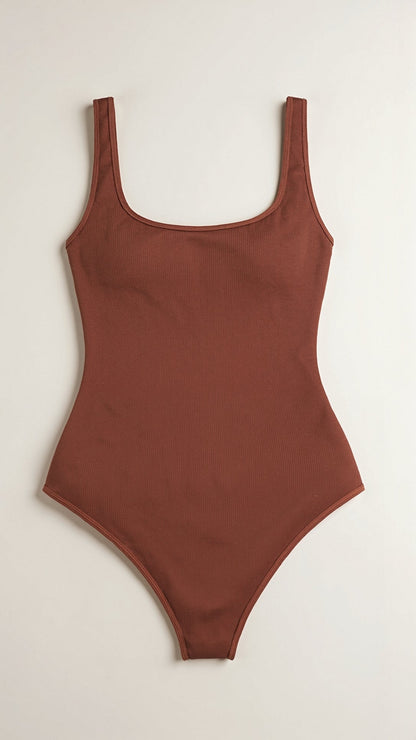 Geribbelde lichaamsvormende bodysuit voor een strak silhouet
