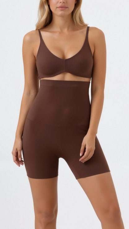 Naadloze billenlift vormende shorts