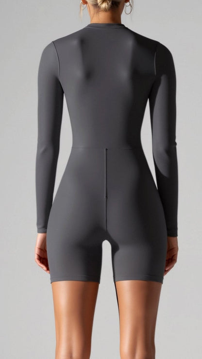 Naadloze bodysuit met lange mouwen tot halverwege de dij