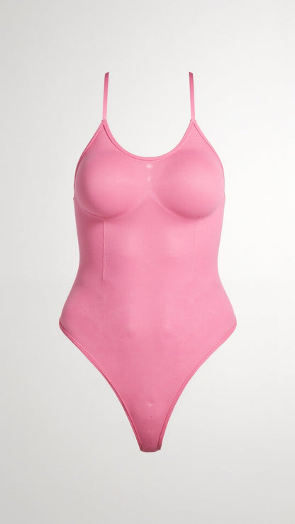 Strakke thong-bodysuit - figuurverheffende, rondingenomarmende shapewear