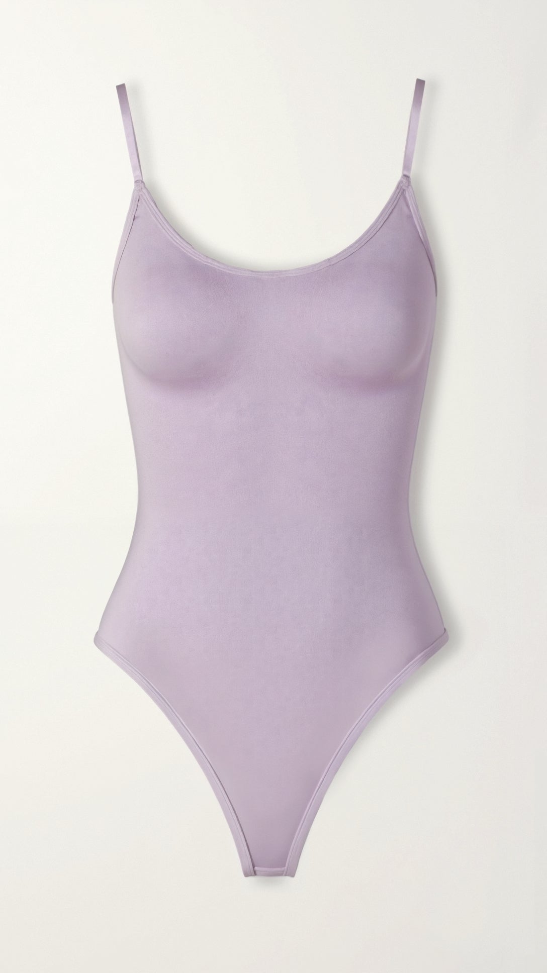 Strakke thong-bodysuit - figuurverheffende, rondingenomarmende shapewear