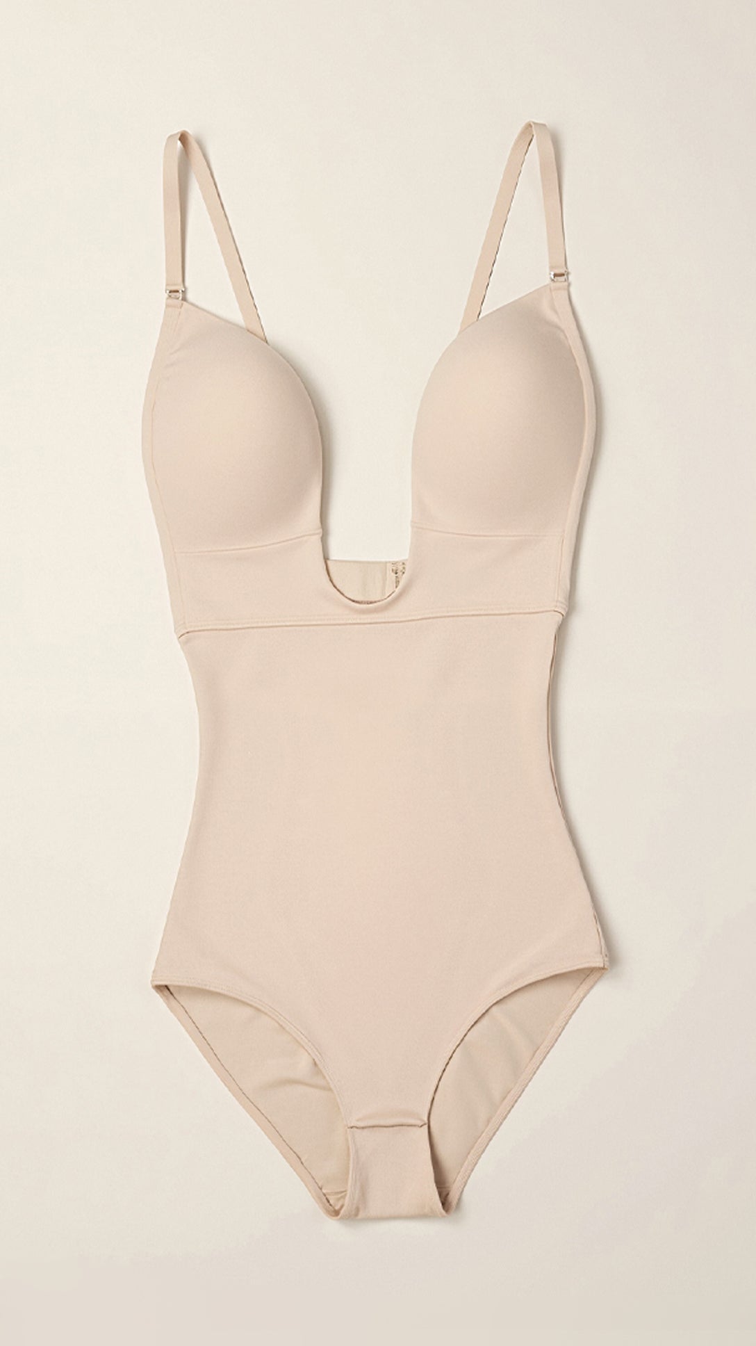 Flatterende bodysuit met beugel en tanga