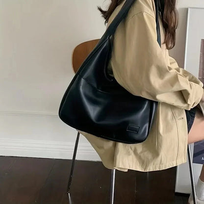 PU-Leren Hobo Tas – Ruime & Stijlvolle Schoudertas voor Werk, School en Dagelijks Gebruik